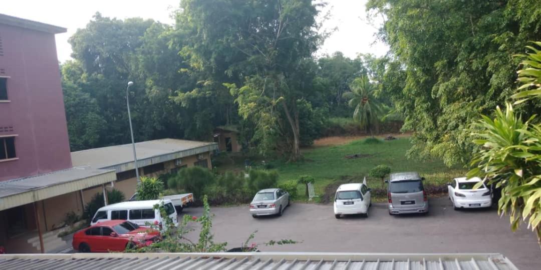 Mersing Merlin Inn Exterior foto