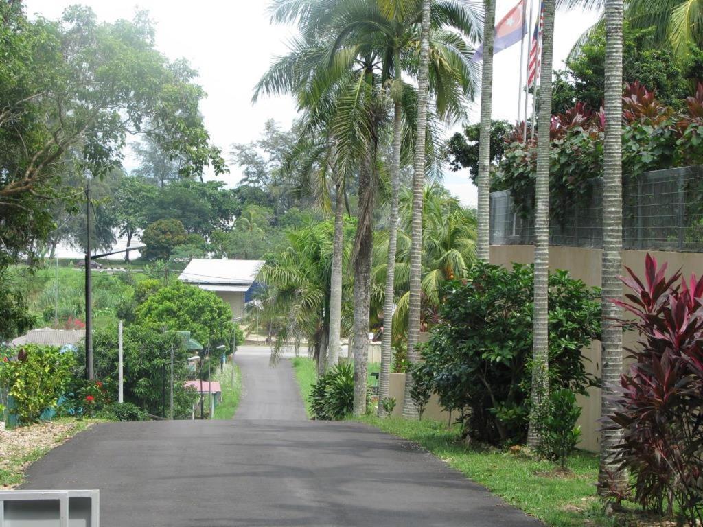 Mersing Merlin Inn Exterior foto